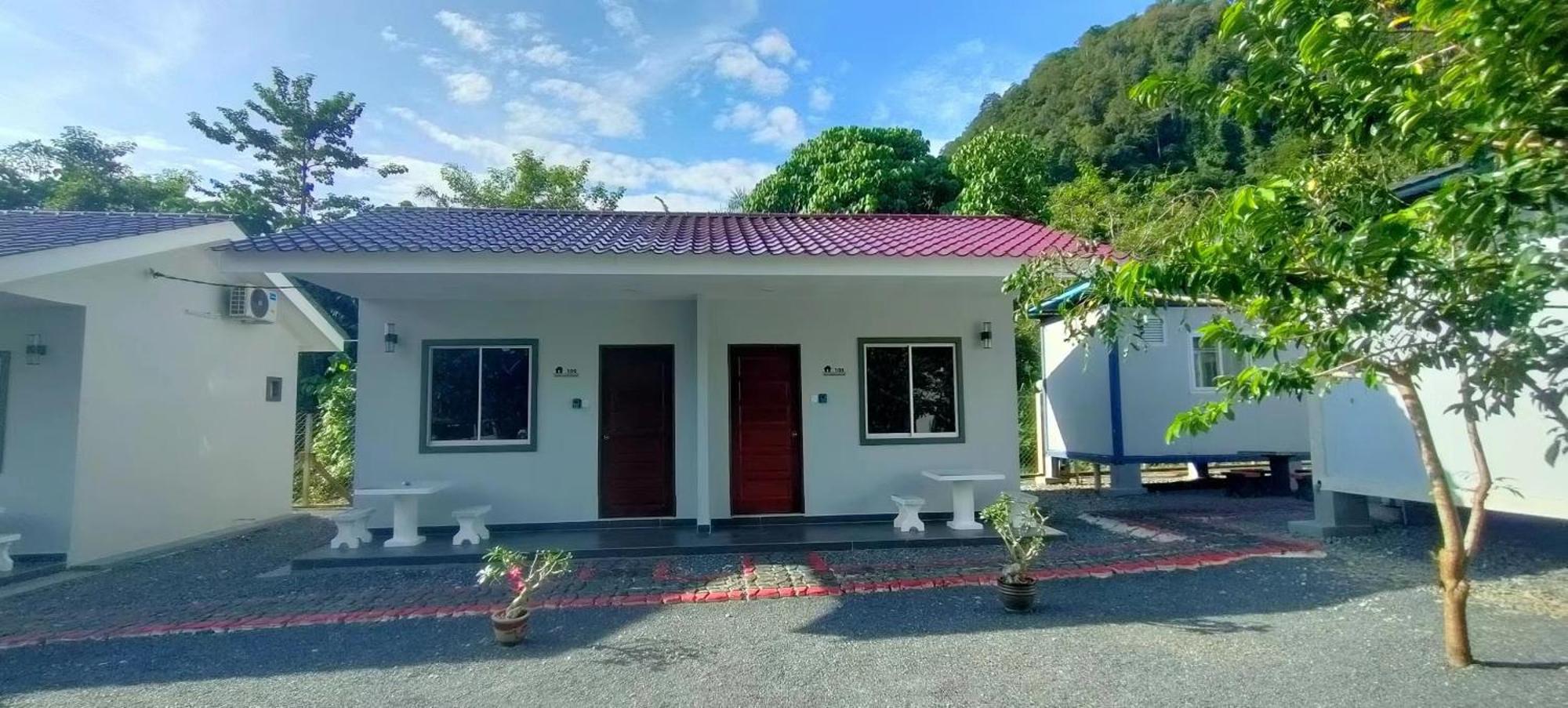 Guest House Gua Kelam Kaki Bukit Exterior photo