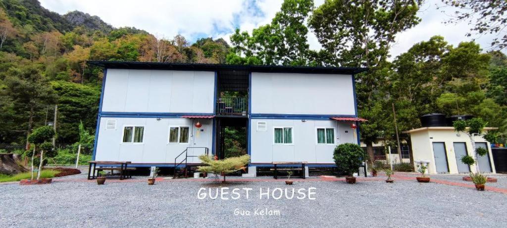 Guest House Gua Kelam Kaki Bukit Exterior photo